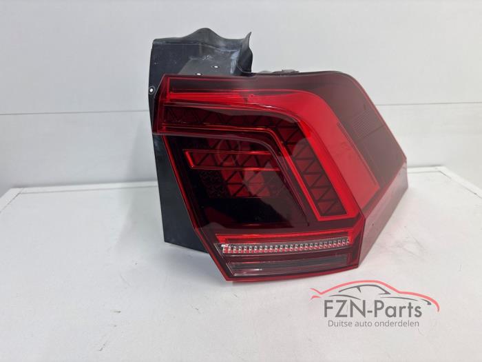 VW Tiguan 5NA Achterlicht Rechts LED Smoke Rechts-buiten