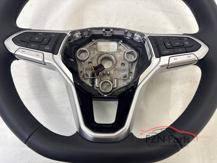 VW Tiguan 571 Stuur MF ACC+VIEW+F1+ Verwarmd Leer
