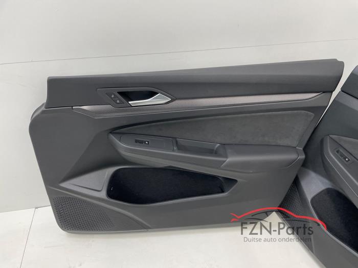 VW Golf 8 Facelift GTI Clubsport Interieur Leer Alcantara USA Amerikaans