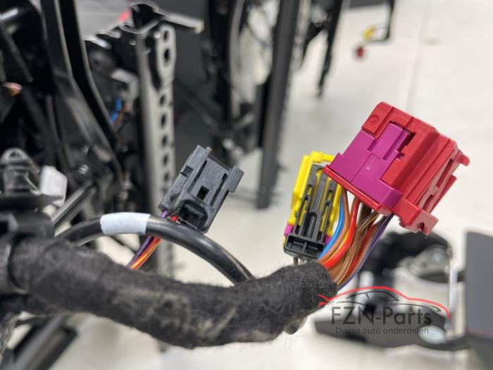 VW Golf 8 Facelift GTI Clubsport Interieur Leer Alcantara USA Amerikaans