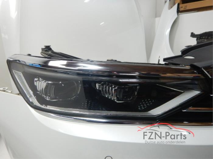 VW Passat B8 FL Variant R - Line Voorkop 2.0 TSI 6PDC L0K1 081P/082P