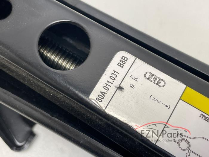 Audi Q5 80A Krik met slinger