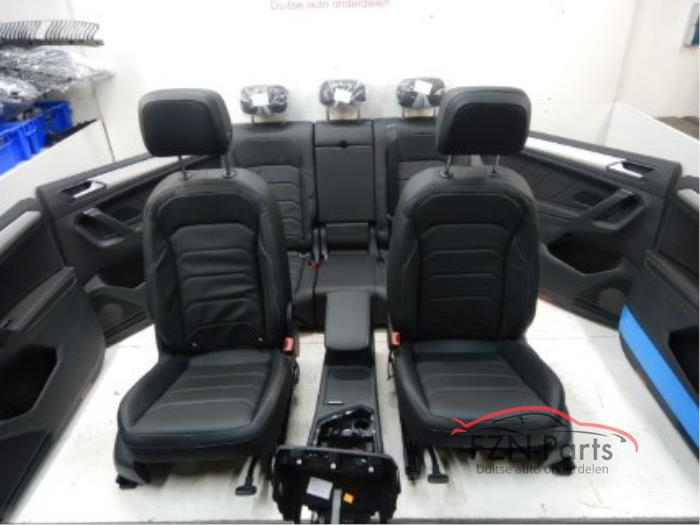 Seat Tarraco 5FJ Interieur Leer Leder Leren Verlichte deurpanelen Stoelverwarming