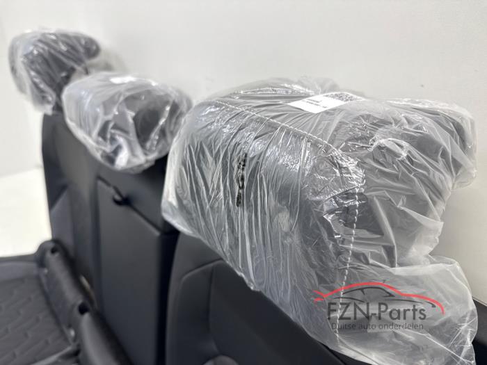 VW Golf 8 5H Facelift Interieur Leer Stof