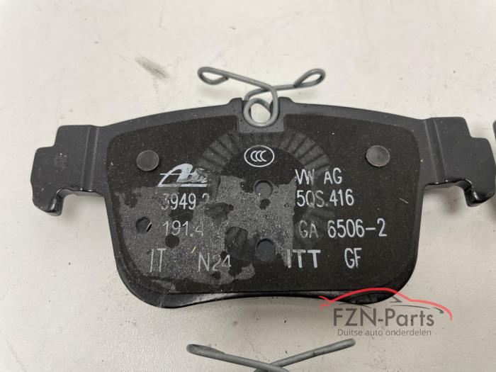 VW Tiguan 571 CT1 Remblokken achterzijde set 4x