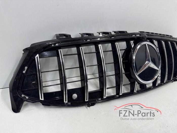 Mercedes-Benz CLA W118 Panamericana Grille Voorzijde met Logo