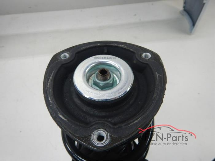 VW Golf 7 Veerpoot Links/Rechts-Voor