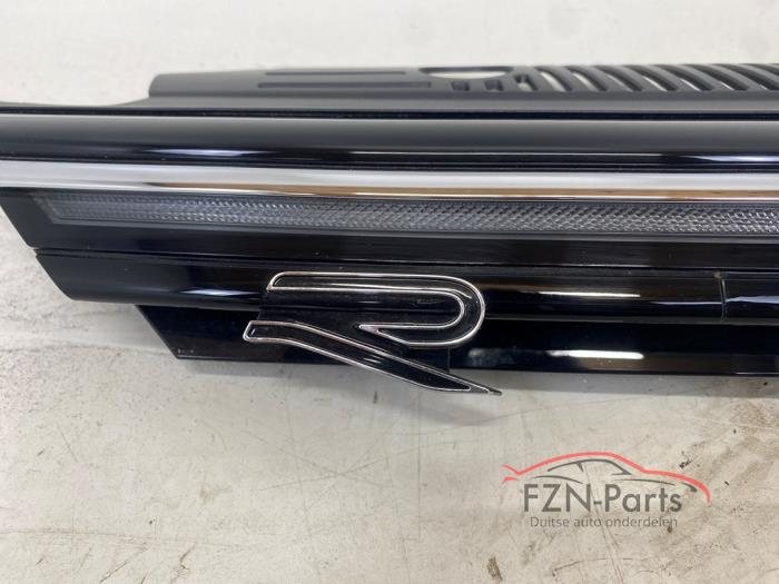 VW Golf 8 R R-Line Grille Chrome ACC