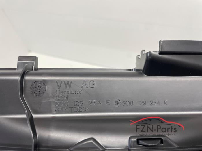 VW Golf 8 1.4 TSI GTE Luchtgeleider