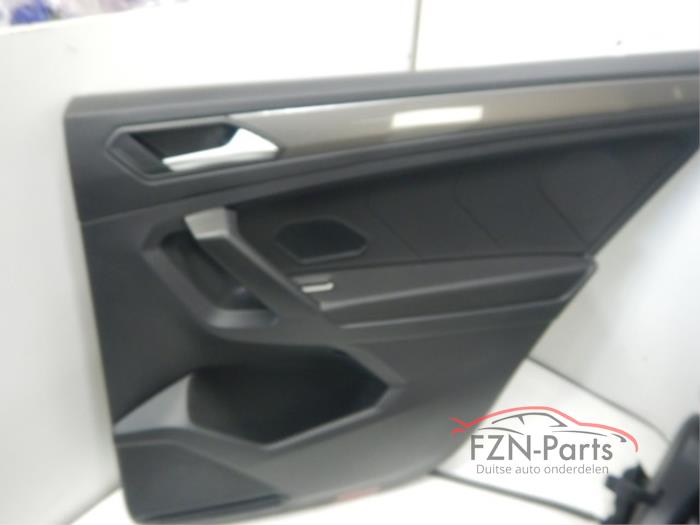 VW Tiguan 5NN Allspace Interieur Leer