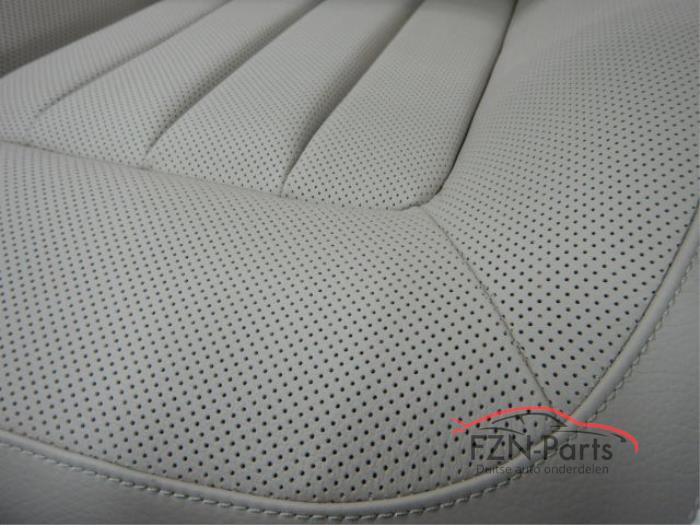 Mercedes Benz CLS W218 Interieur Leder Seidebeige Dashboard