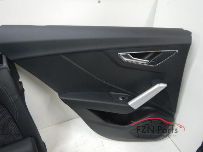 Audi Q2 81A Facelift S-line Interieur Leer / Stof