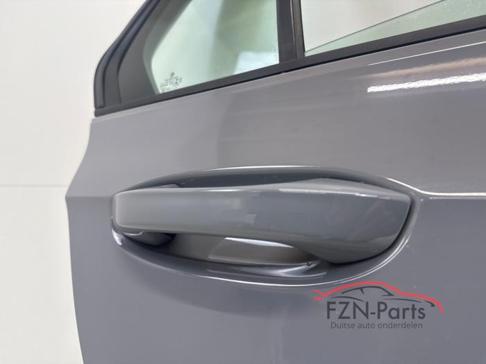 VW Golf 8 Portier Rechts-Achter LA7C