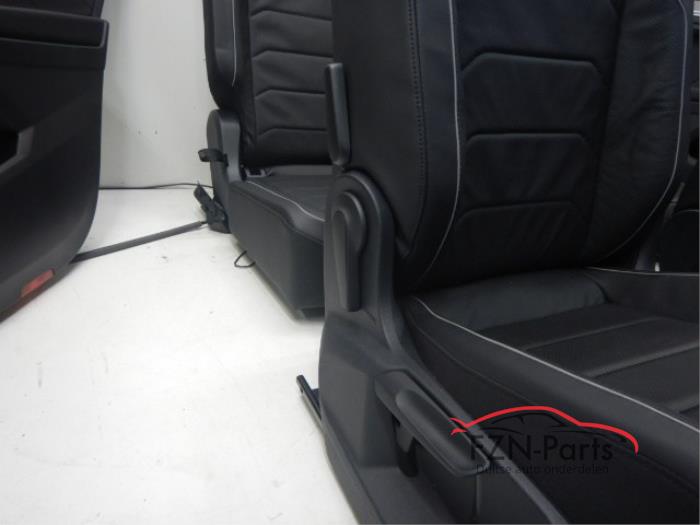 VW Tiguan 5NN Allspace Interieur Leer