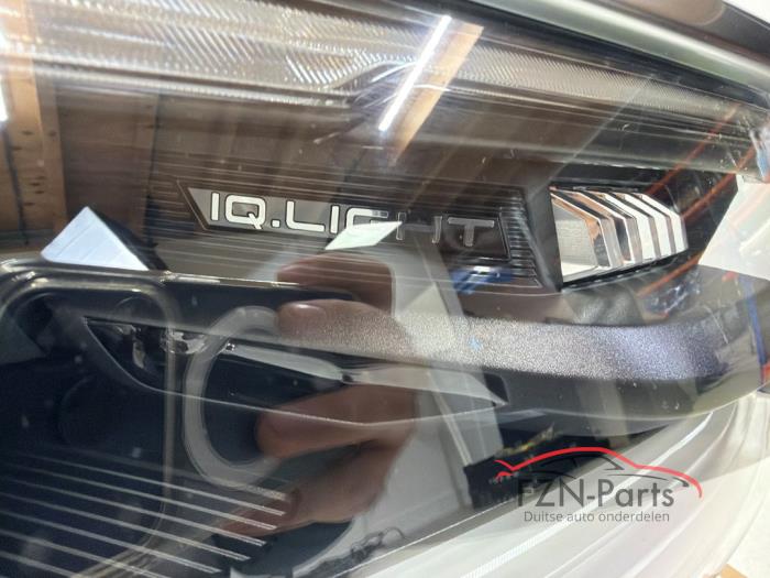 VW Amarok 2H IQ-Light Koplamp Rechts RHD