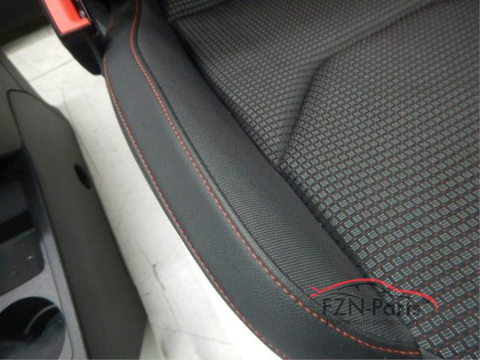 Seat Leon 5F FR Facelift Interieur Leer Stof Compleet