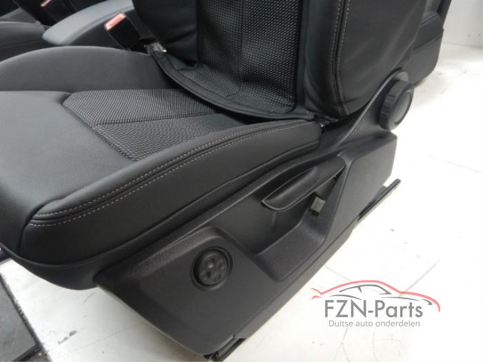 Audi Q2 81A Facelift S-line Interieur Leer / Stof