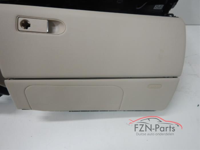 Mercedes Benz CLS W218 Interieur Leder Seidebeige Dashboard