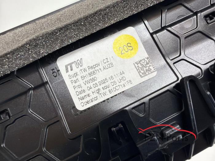 VW Golf 8 Dashboard Luchtrooster Links