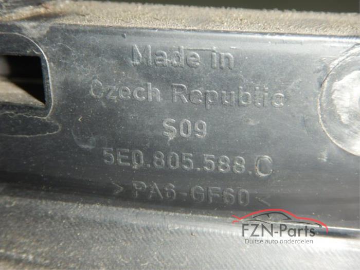 Skoda Octavia Front met Sloten