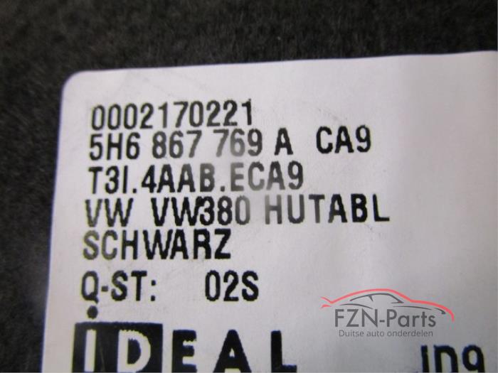 VW Golf 8 Hoedenplank