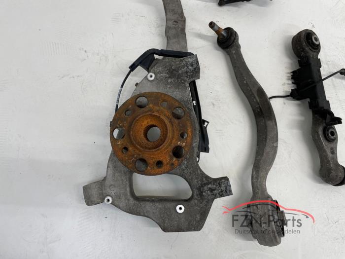 Mercedes-Benz E63 AMG W213 Wielophanging Fusee Links-voor