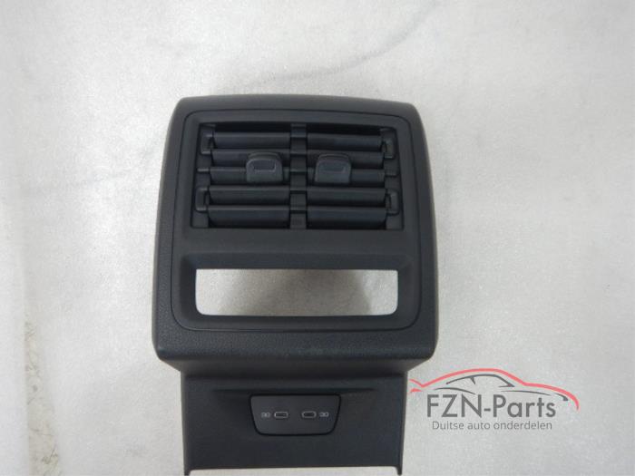 VW Golf 8 Middenconsole Armsteun Achterzijde USB-C