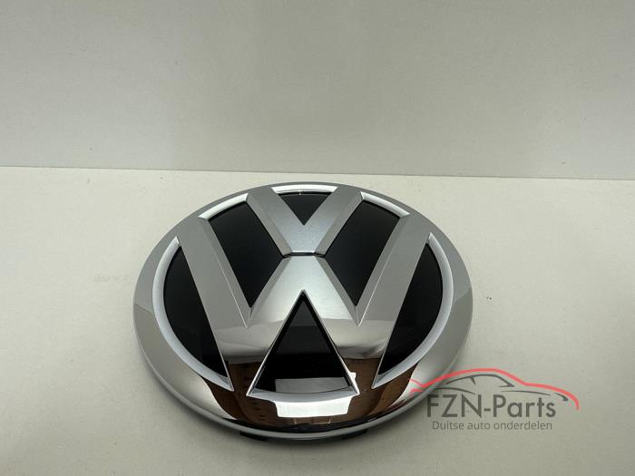 VW Passat B8 Logo Embleem Grille