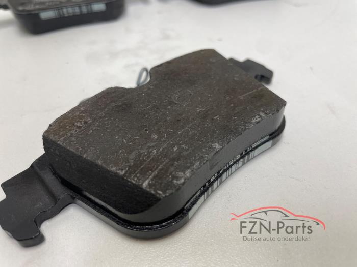 VW Tiguan 571 CT1 Remblokken achterzijde set 4x