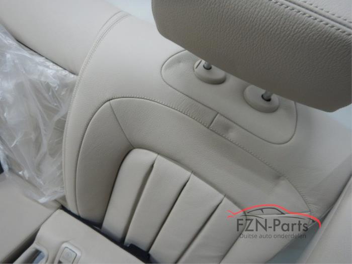 Mercedes Benz CLS W218 Interieur Leder Seidebeige Dashboard