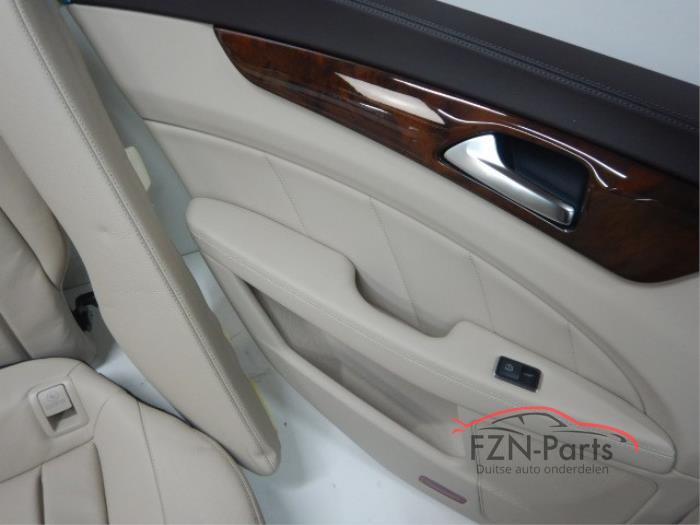 Mercedes Benz CLS W218 Interieur Leder Seidebeige Dashboard