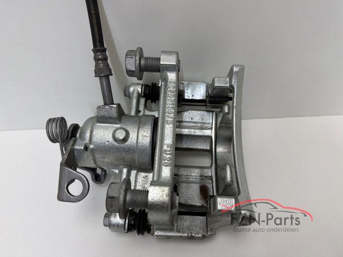 VW Transporter T6 Remklauw Links-achter
