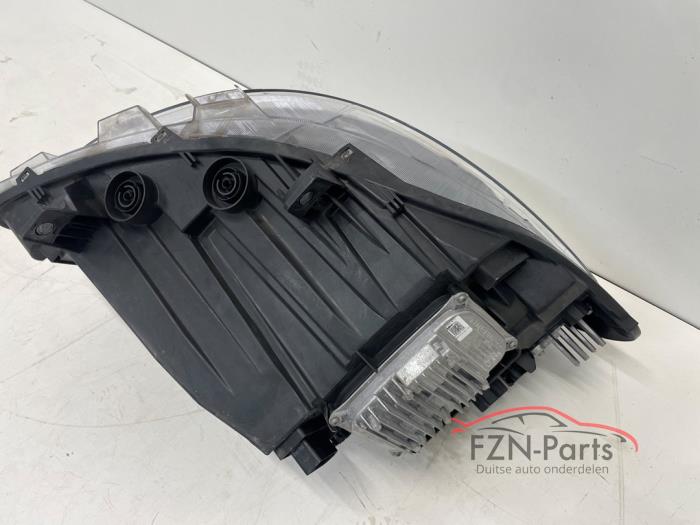 Mercedes-Benz W910 Sprinter koplamp links VOLLED