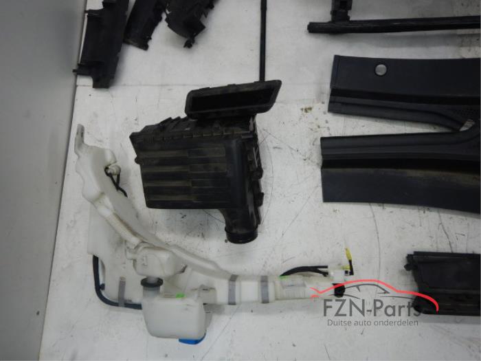 VW Passat B8 FL Variant R - Line Voorkop 2.0 TSI 6PDC L0K1 081P/082P