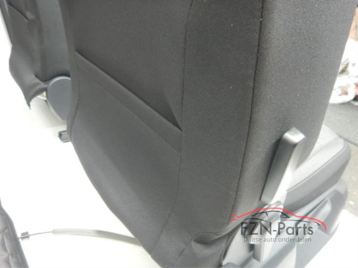 VW Tiguan 5NA Facelift Interieur Stof