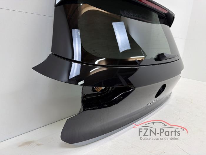 VW Golf 8 E-TSI Achterklep LY9T