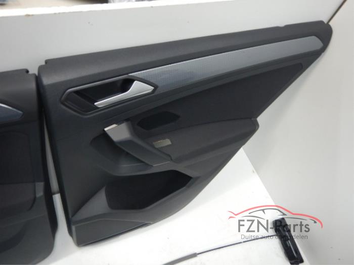 VW Tiguan 5NA Facelift Interieur Stof