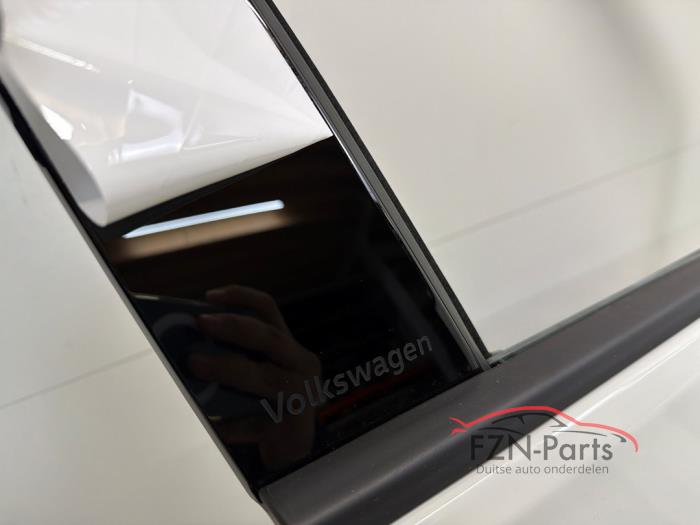 VW Golf 8 GTI Portier Rechts-voor LC9A