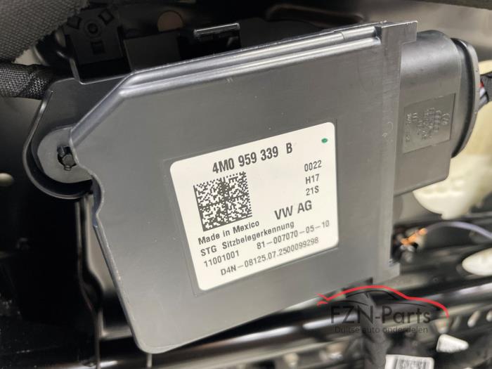 VW Golf 8 Facelift GTI Clubsport Interieur Leer Alcantara USA Amerikaans