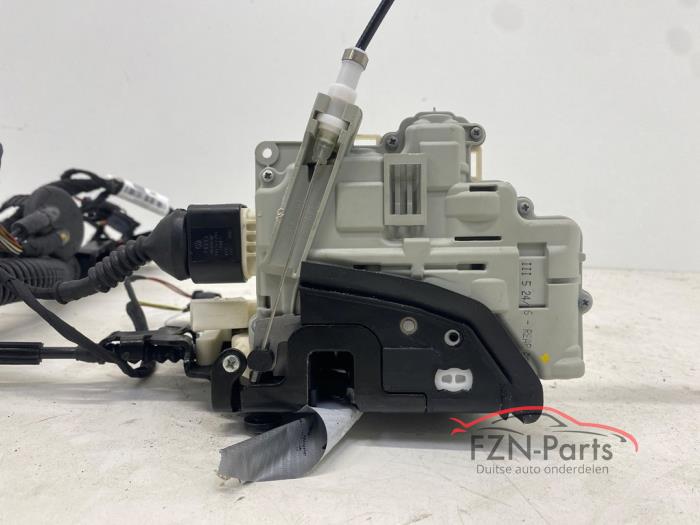 Audi A7 4G8 Soft close servosluiting Portier Rechts-achter