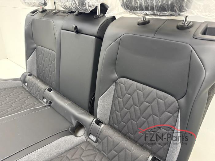 VW Golf 8 5H Facelift Interieur Leer Stof