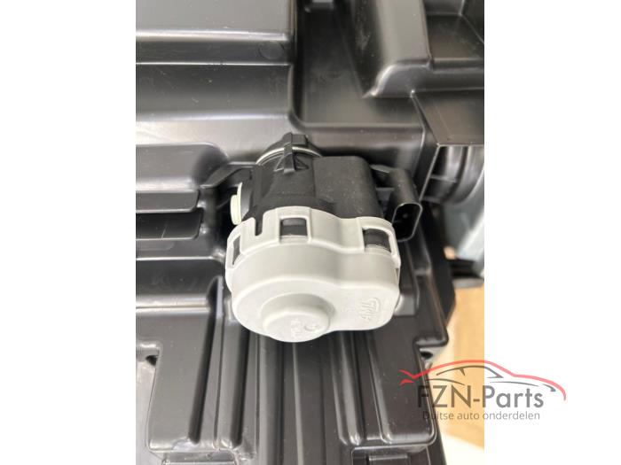 VW Amarok 2H IQ Light Koplamp Links RHD