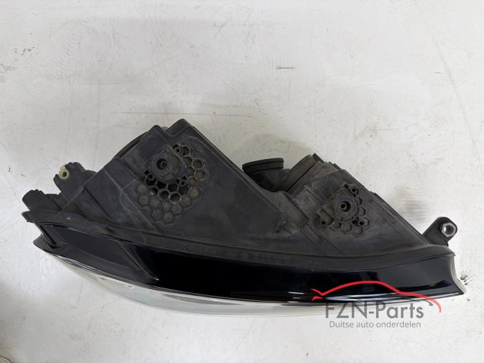 VW Caddy 2K5 Halogeen Koplamp Rechts