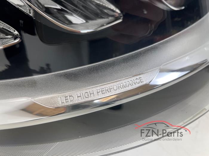 Mercedes-Benz W910 Sprinter koplamp Rechts VOLLED