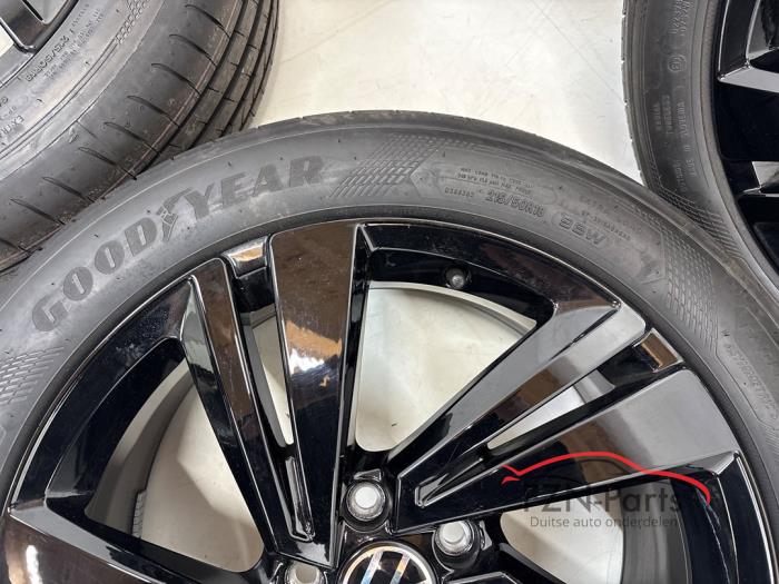 VW T-Roc Facelift R-line Nevada Velgenset Black Zwart 18" 215/50R18