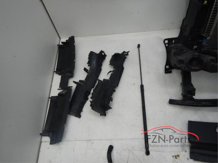 VW Passat B8 FL Variant R - Line Voorkop 2.0 TSI 6PDC L0K1 081P/082P