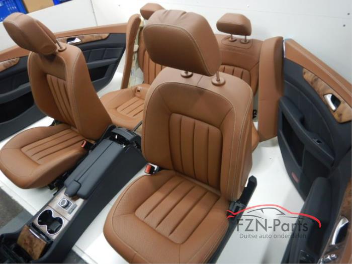 Mercedes Benz CLS W218 Interieur Leder Satelbraun Stoelen