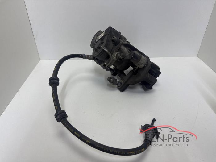BMW 1-Serie F40 Remklauw Links-achter