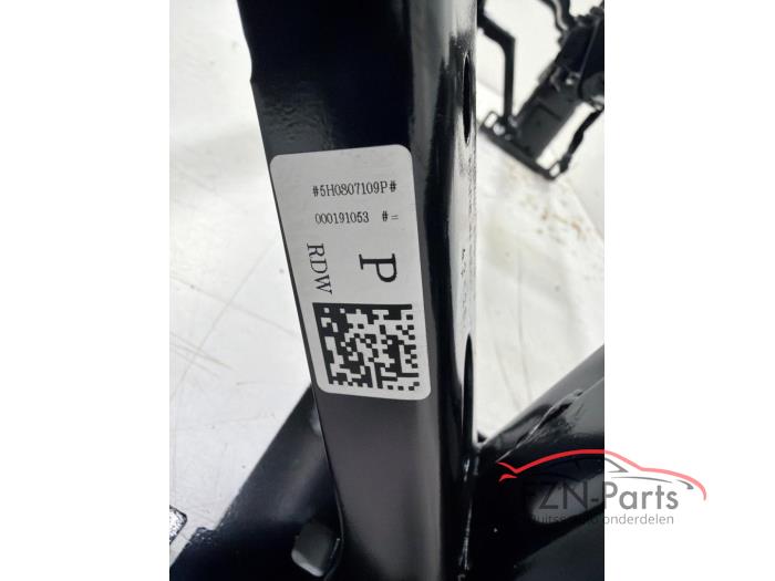 VW Golf 8 5H Facelift Bumperbalk voorzijde met onderstrip