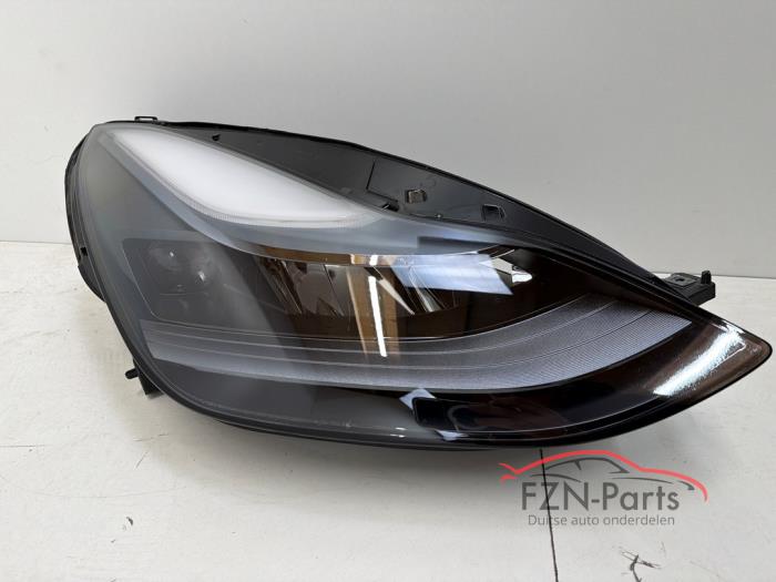 Tesla Model 3 VOLLED Facelift VOLLED Koplamp Rechts